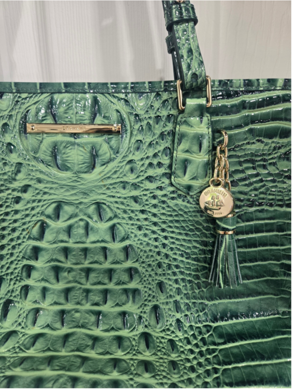 Women's Brahmin Green Croc Embossed Leather Tote Bag One Size - Picture 2 of 9